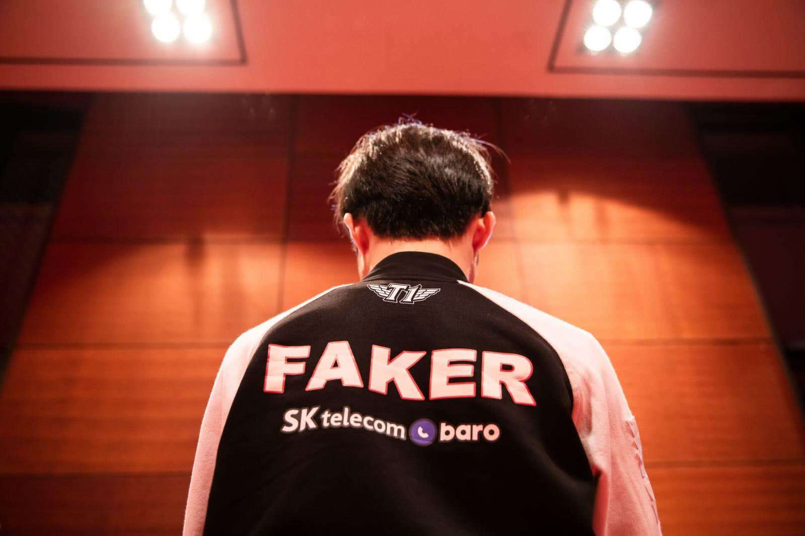 雷速体育- skt教练去dk 