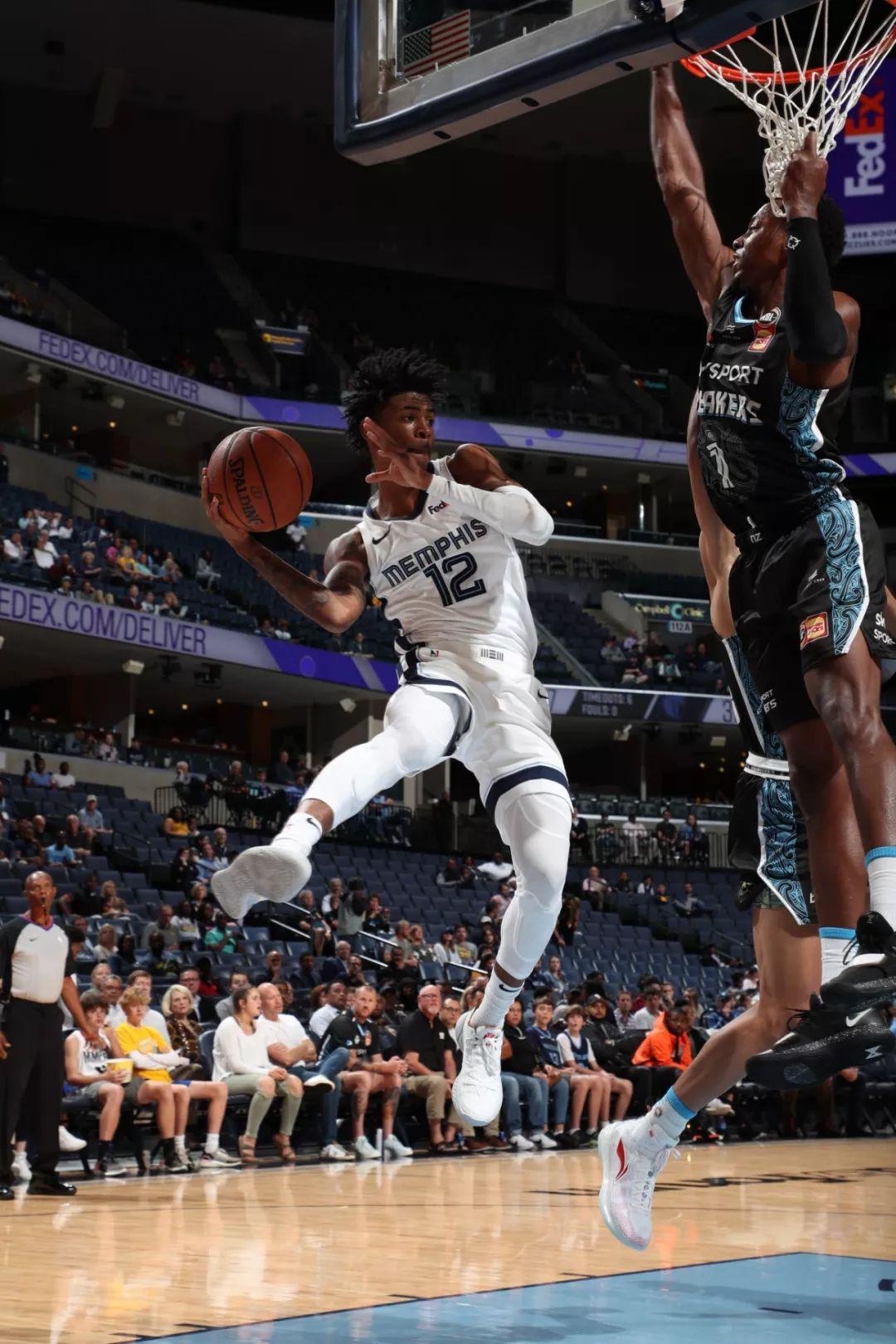 雷速-关于孟菲斯灰熊今夜造点机会，志在意甲名次提升，媒体盛赞，球队文化再被提及的信息