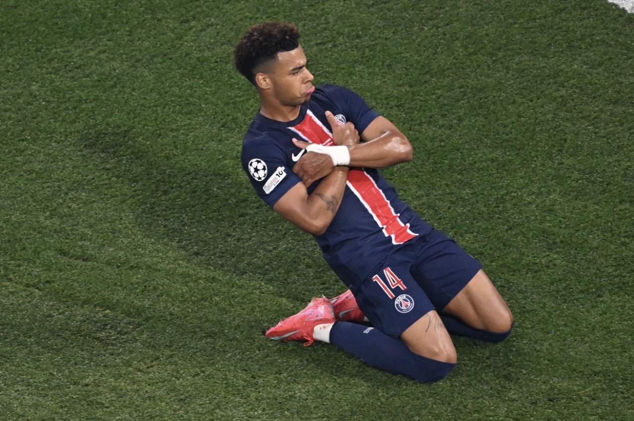 雷速体育- 球星姆巴佩 